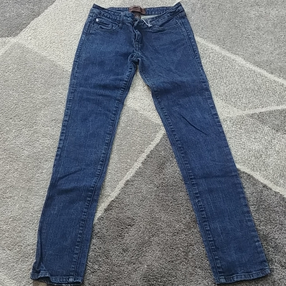Juniors skinny jeans